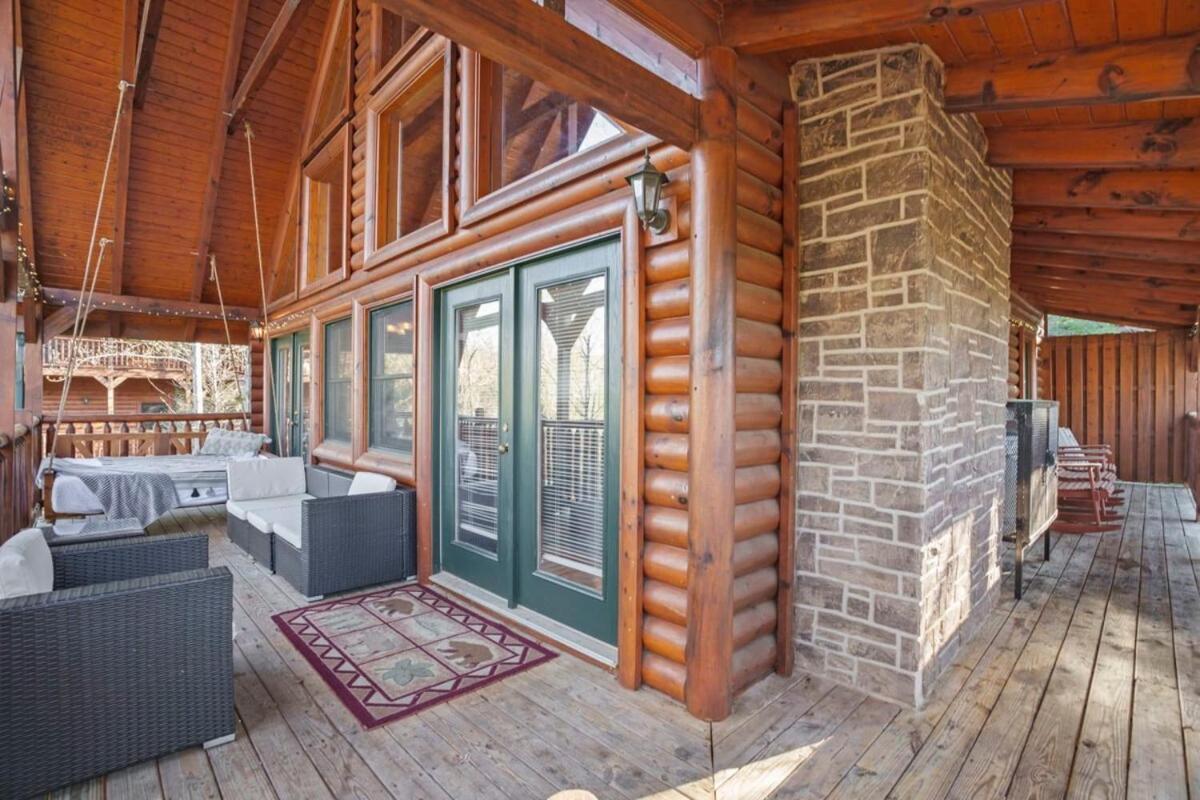 Stunning Mountain Cabin W Hot Tub Gatlinburg Luaran gambar
