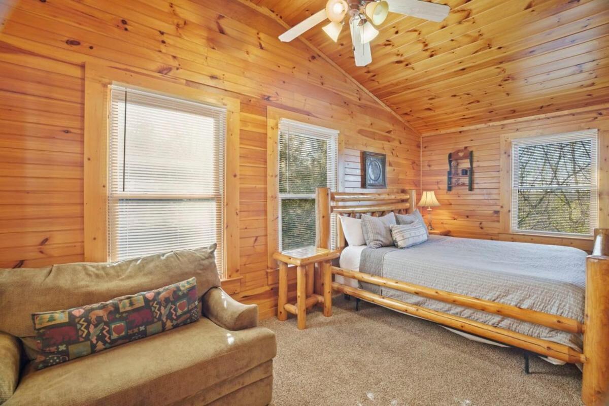 Stunning Mountain Cabin W Hot Tub Gatlinburg Luaran gambar