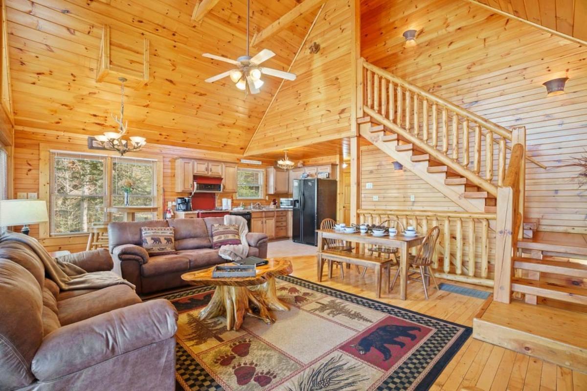 Stunning Mountain Cabin W Hot Tub Gatlinburg Luaran gambar